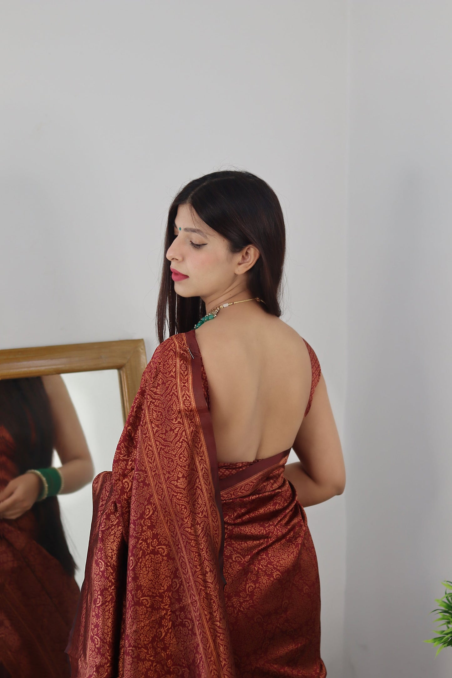 Maroon Pure Soft Silk Saree With Tempting Heavy Brocade Blouse Piece