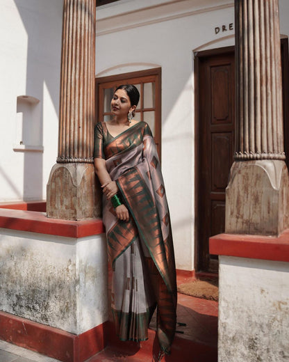 Green Pure Soft Semi Silk Saree With Attractive Blouse Piece