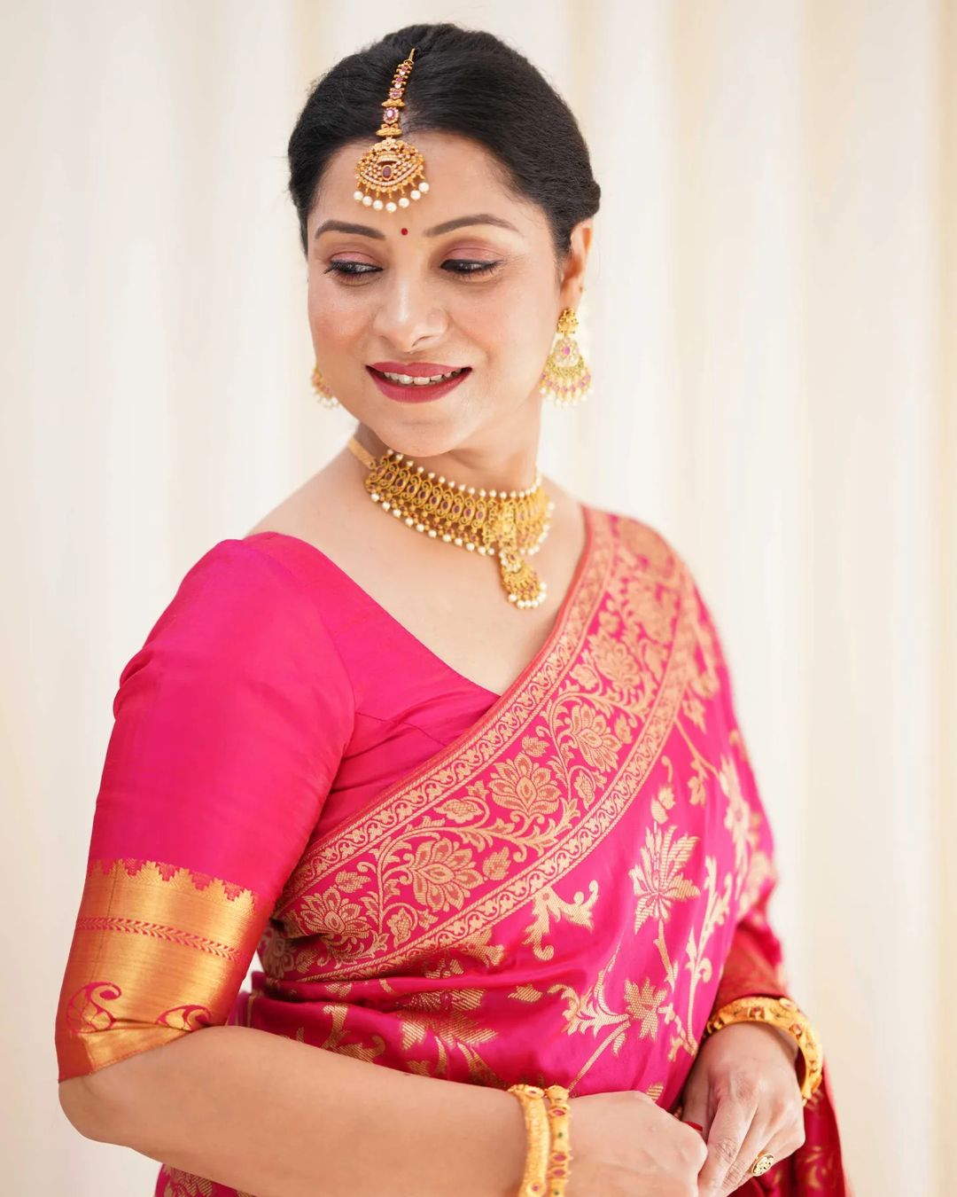 Pink Pure Soft Silk Saree With Twirling Blouse Piece