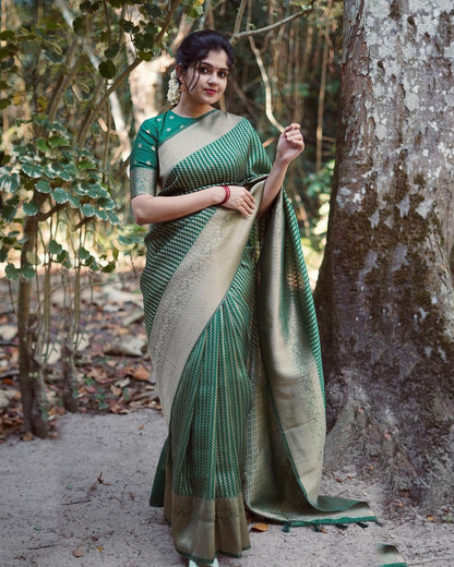 Green Pure Soft Semi Silk Saree With Attractive Blouse Piece