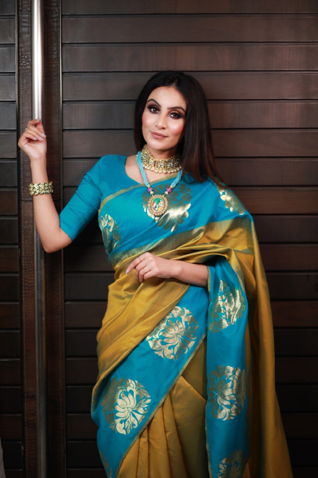 Rama With Light Yellow Semi Silk Saree Weaved With Golden Zari With Attached Heavy Brocade Blouse