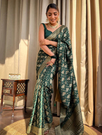 Green Pure Soft Silk Saree With Twirling Blouse Piece