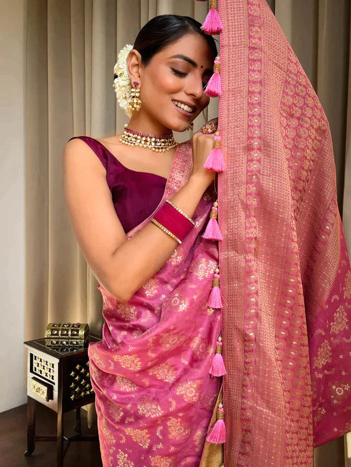 Baby Pink Pure Soft Silk Saree With Twirling Blouse Piece