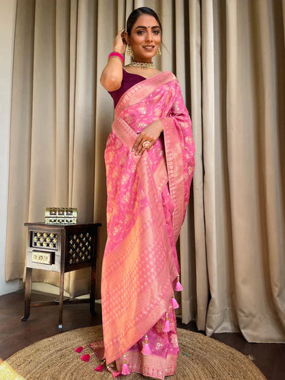 Baby Pink Pure Soft Silk Saree With Twirling Blouse Piece