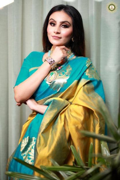 Rama With Light Yellow Semi Silk Saree Weaved With Golden Zari With Attached Heavy Brocade Blouse