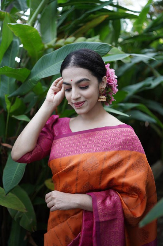 Phenomenal Orange Soft Silk Saree Weaved With Copper Zari With Imbrication Blouse Piece